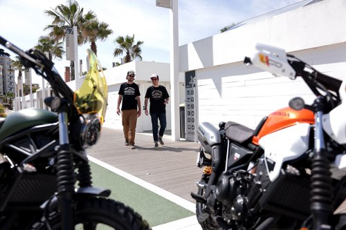 Nouveaux t-shirts Unit Garage