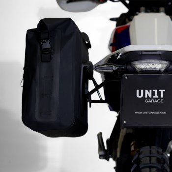 Sacoche latérale Khali en TPU + Cadre gauche de la BMW F450GS