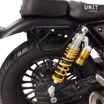 Sacoche latérale en croûte de cuir + cadre Guzzi V9 Bobber DX