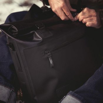 Deux sacoches latérales Khali en TPU 35L - 45L avec cadres nineT