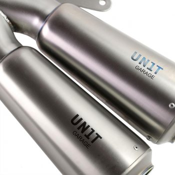 Silencieux double en titane Scrambler avec soudure visible