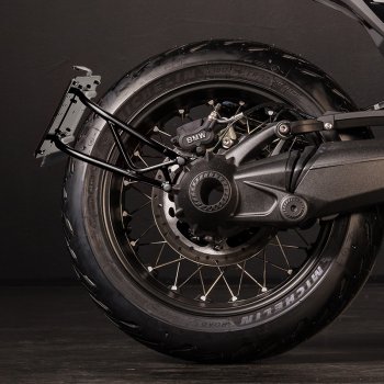 Porte-plaque d'immatriculation bas