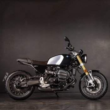 Porte-plaque d'immatriculation bas