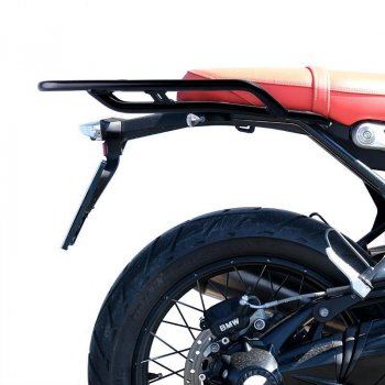 Porte-bagages arrière avec poignées passager