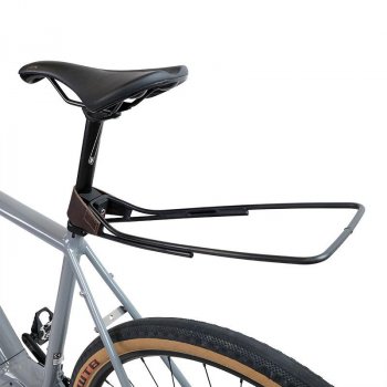 Porte-bagages pour tube de selle à dégagement rapide avec revêtement en cuir