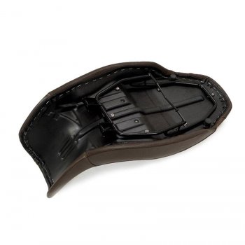 Selle longue en cuir marron